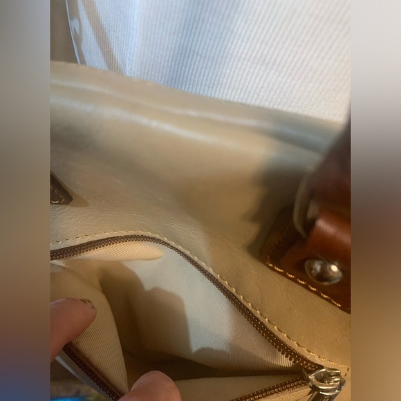 NWT Florence Leather Company Italian leather bag. - Picture 4 of 15